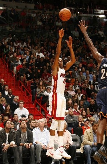 虽然全场仅 虽然全场仅