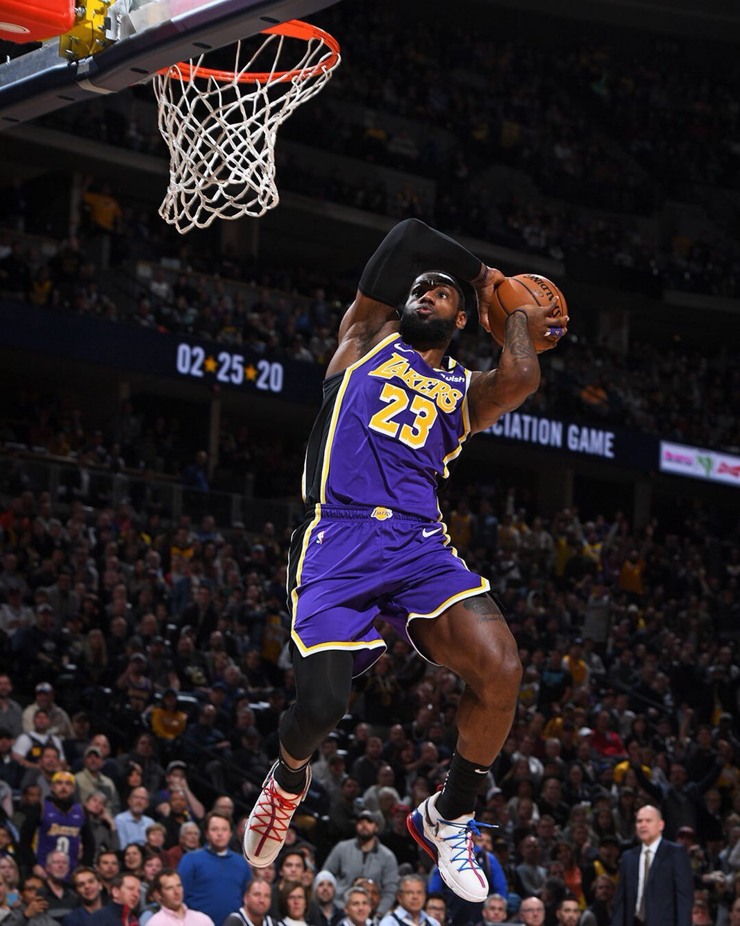 与低位防守 与低位防守